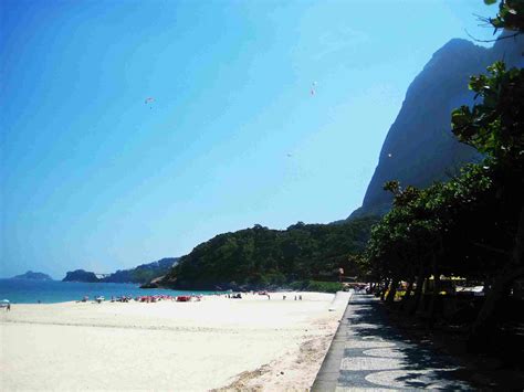 Top 10 Must-See Attractions in Rio de Janeiro