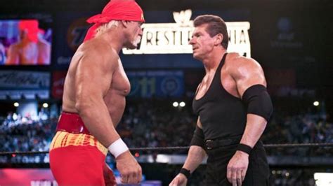 Hulk Hogan vs. Vince McMahon | Hulk hogan, Wrestling superstars, Wwe hulk hogan