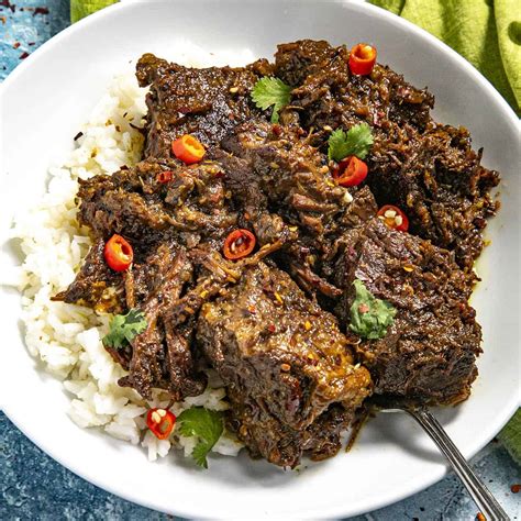 Beef Rendang Recipe (Indonesian Beef Stew) - Chili Pepper Madness