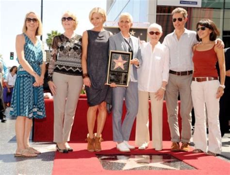 Ellen DeGeneres family: siblings, parents, children, spouse