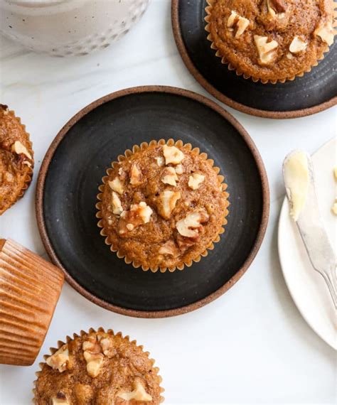 Healthy Banana Muffins - Detoxinista