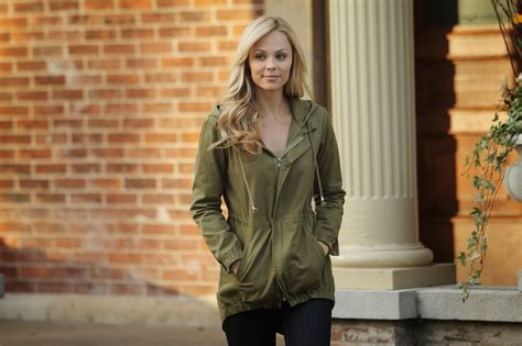 Laura Vandervoort: Bitten Episode 1.03 - "Trespass"