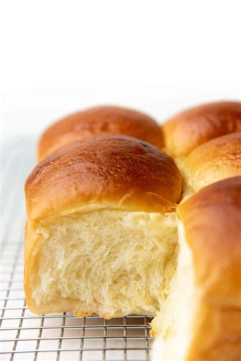 Japanese Milk Bread Recipe (Hokkaido milk bread) - The Flavor Bender