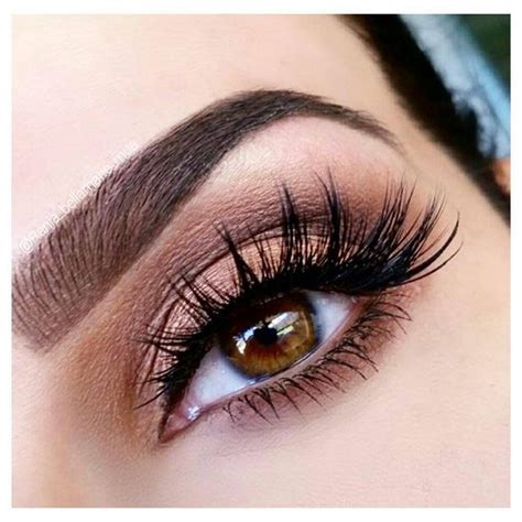 How to Apply False Eyelashes for Beginners Easily - Pretty Designs