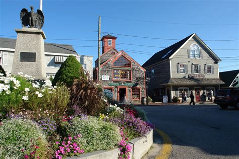 Dock Square, Kennebunkport, Maine | Kennebunkport maine, Maine vacation, Kennebunkport