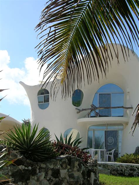 Caribbean Paradise - Conch Shell House