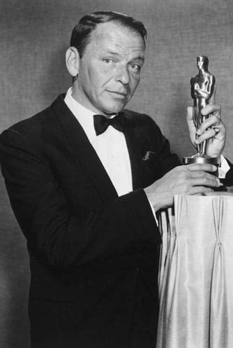 Frank Sinatra 24x36 Poster Holding Oscar Academy Award - Walmart.com ...