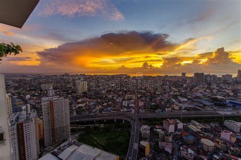 Metro Manila Skyline at Sunset Editorial Stock Image - Image of ...