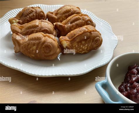 Bungeoppang hi-res stock photography and images - Alamy