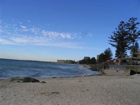 Linda Travelogue: Glenelg Beach in Adelaide, SA