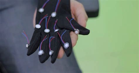 2 VR Gloves Promising Haptic Feedback, 2 Very Different Approaches