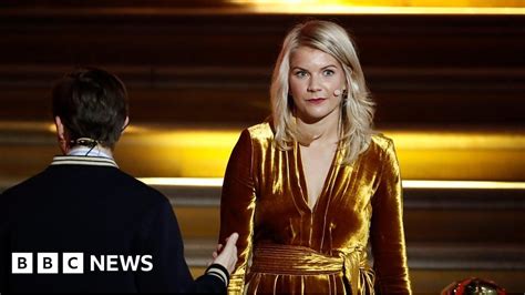 Ballon d'Or: Host's awkward moment with first ever female winner - BBC News