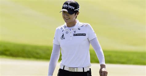 U.S. Women's Open: Sung Hyun Park wins trophy with final-round 67