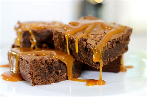 Salted Caramel Brownies - VeryVera