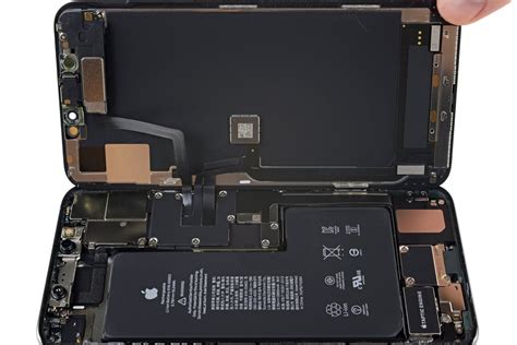 The real iPhone 12 Pro Max vs iPhone 11 Pro Max battery difference ...