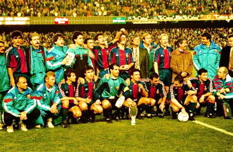 EQUIPOS DE FÚTBOL: BARCELONA en la temporada 1992-93