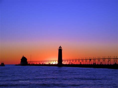 Sunset at Grand Haven | Lighthouse photos, Grand haven, Lighthouse pictures