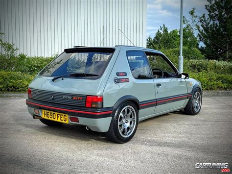 Tuning Peugeot 205 GTI, back