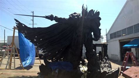 14 Foot Lich King Statue Celebrates Blizzard's 25th Anniversary - Gameranx