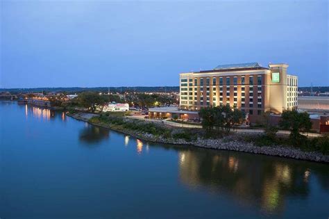 Hotel East Peoria : 8 hotels East Peoria comparés