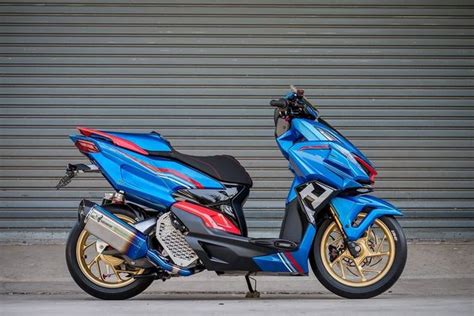 Foto : Modifikasi Honda Vario 160, Makin Kekar Pakai Komponen Thailand