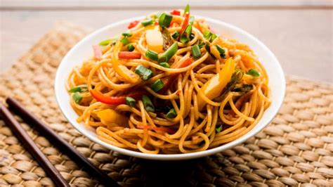 Indian Chinese Food: 6 Must-Try Dishes - Frying Pan Adventures