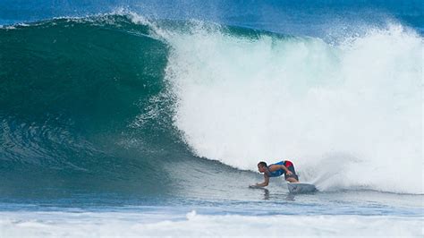 frontside bottom turn with the lip in sight | Surfer Discussion | Surfermag Message Boards