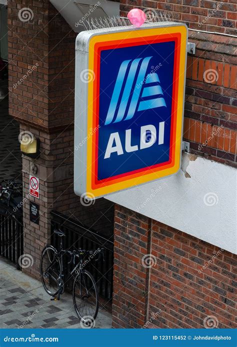 Aldi Sign with Their 2017 Version of Their Logo Editorial Photography ...