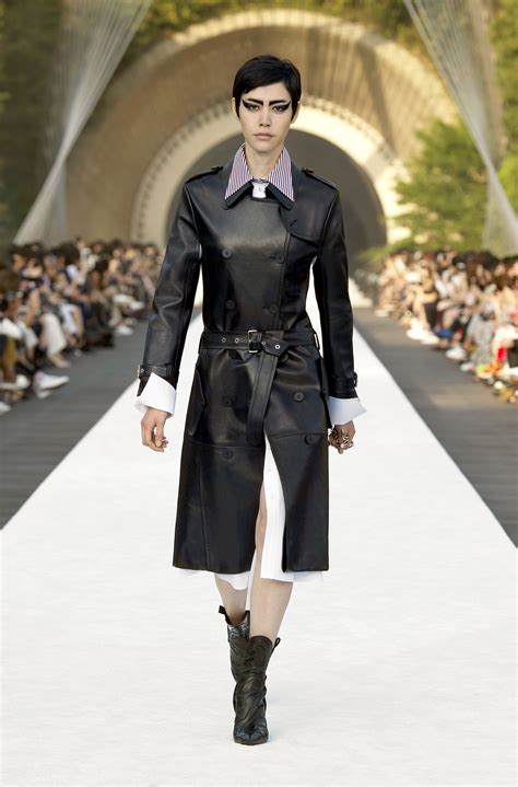 Louis Vuitton Japan Fashion Show | semashow.com