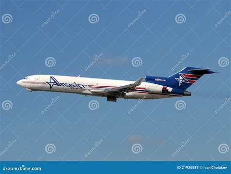 Amerijet Boeing 727 Cargo Airplane Editorial Photography - Image of ...