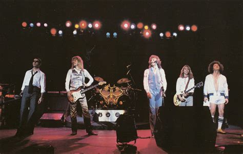 RockAndRollPicsAndThings — Styx, Chicago 1977 – The Grand Illusion Tour ...