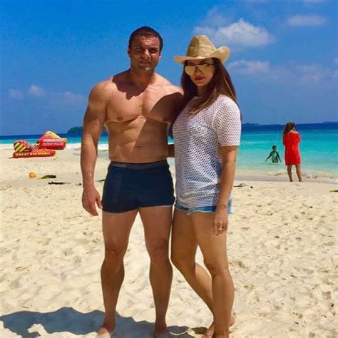 Sohail Khan's former wife changes her surname on Instagram