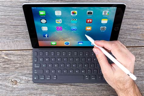 How to Connect a Keyboard to Your iPad