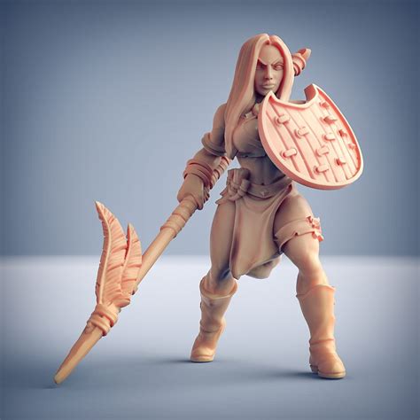 Amazon Warrior low spear and shield AG – Speira Miniatures