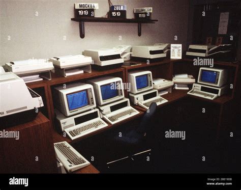 Facsimile machine hi-res stock photography and images - Alamy