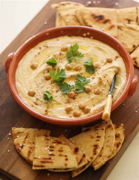 Hummus and Pita Recipe - Entertaining with Beth