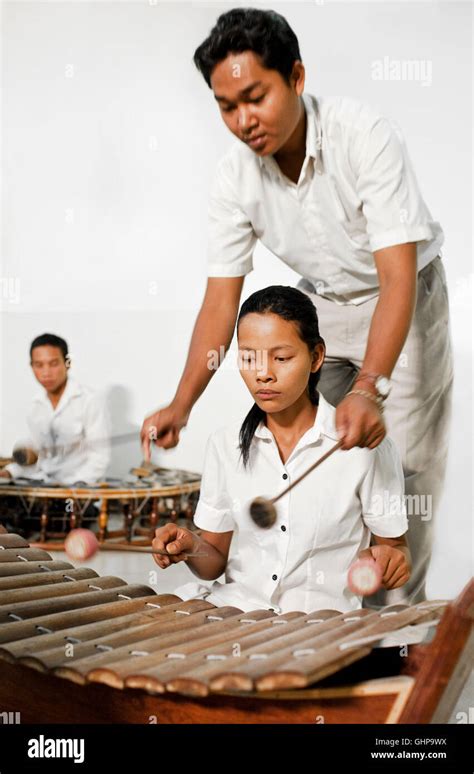 Pinpeat Music Class at Cambodia Living Arts House. Phnom Penh, Cambodia Stock Photo - Alamy