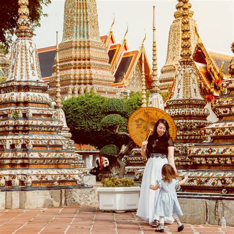 Photographing Wat Pho in Bangkok, Thailand | Jake and Dannie