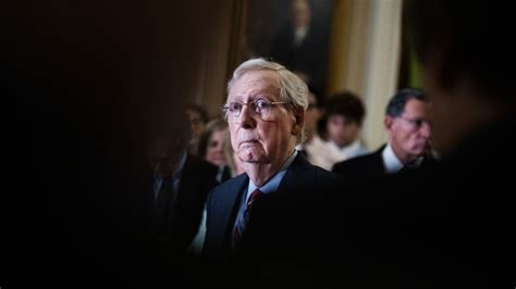 Mitch McConnell plans to serve out term as GOP leader after freeze-up