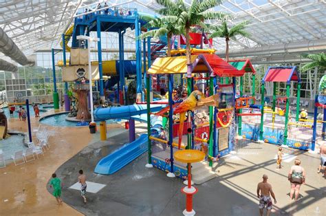 Big Splash Adventure - Indiana Indoor Water Park Resort