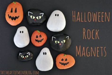 46 Halloween Arts and Crafts Projects (For Kids or Adults!) - FeltMagnet