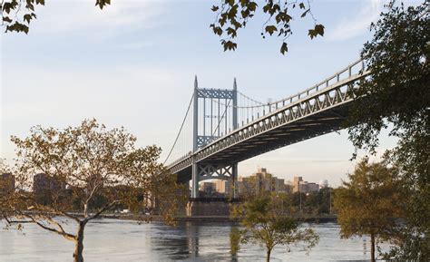 Astoria Park, Queens | Traveling IQ