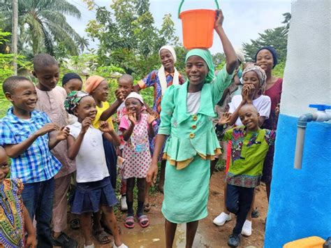 Nigerian Village Welcomes New Well | Healing Hands International