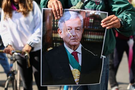 AMLO Tests the Bounds of His Popularity With Push to Alter Mexican ...