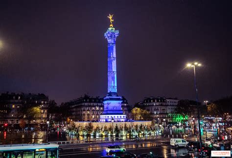 Christmas lights and village at the Place de la Bastille - Sortiraparis.com