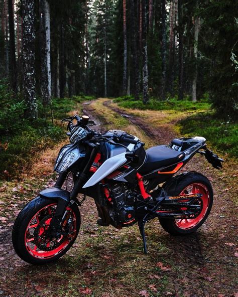 2020 KTM 890 Duke R : r/KTM