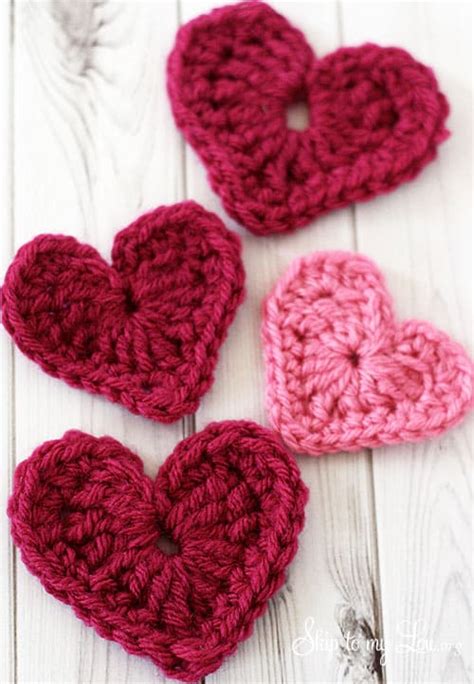 Crochet Heart Applique | Skip To My Lou