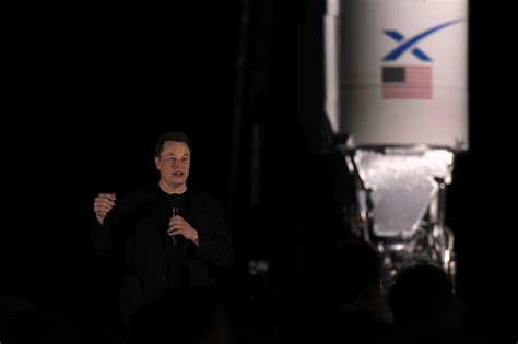 US extends environmental review for SpaceX program in Texas