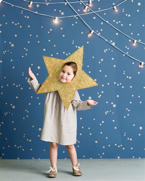 twinkle star costume DIY with LED lights by mer_mag | Star costume ...