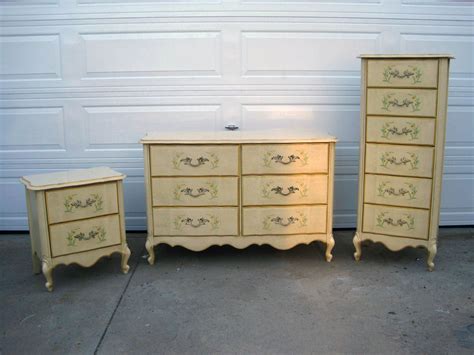 Rhan Vintage. Mid Century Modern Blog.: My 1970's French Provencial Bedroom Set is For Sale ...